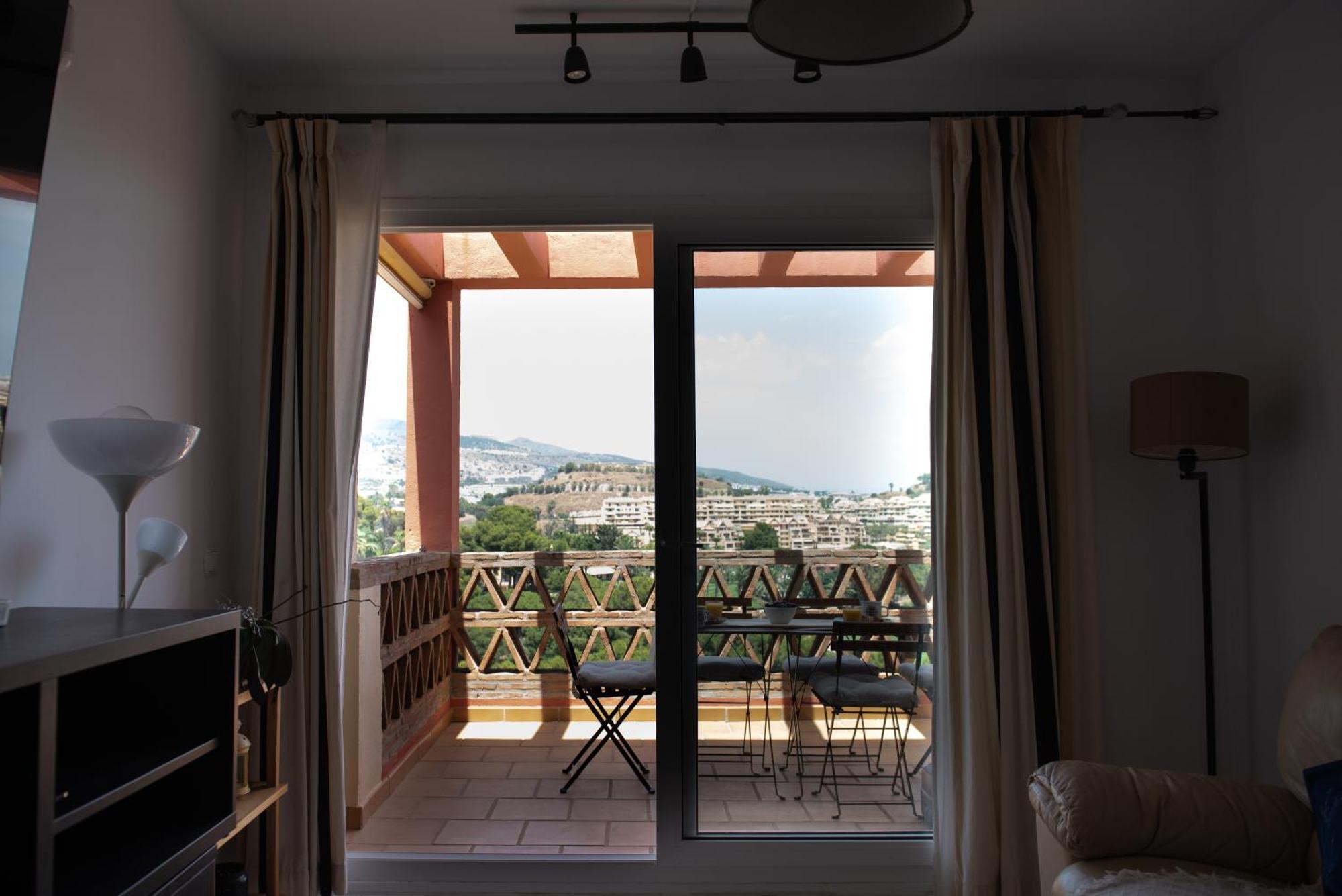 Hill View With Fresh Renovation Benalmádena